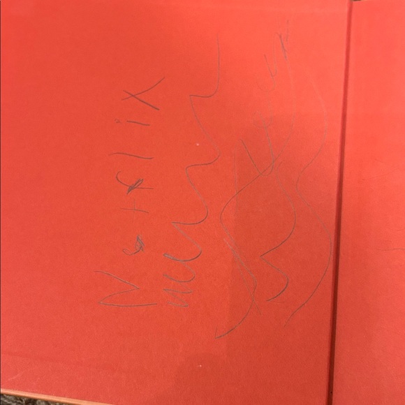 Disney Mickey & Minnie Storybook with Vibrant Colors - Picture 3 of 4